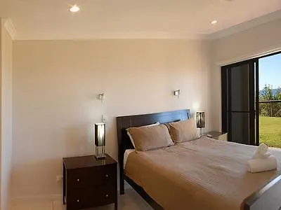 Hotel Magic Mountain Gold Coast 4*,