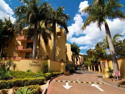 Hotel Magic Mountain Gold Coast Resort